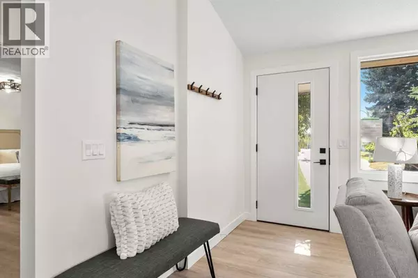Calgary, AB T2L1S7,3212 Breen Crescent NW
