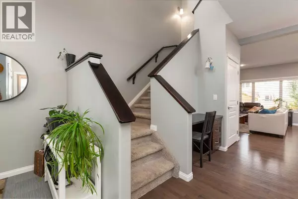 Lethbridge, AB T1J5B5,749 Twinriver Loop W