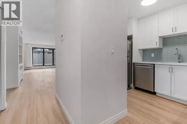 Calgary, AB T2V0M3,202, 611 67 Avenue SW