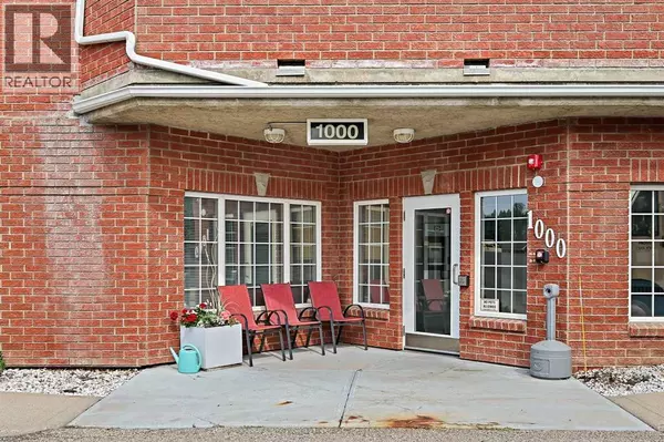 Calgary, AB T3H3N7,1206 Sienna Park Green SW