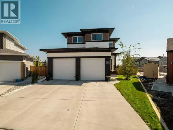 57 Goldenrod Place W, Lethbridge, AB T1J5W9