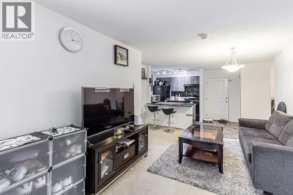 Calgary, AB T3J0S3,117, 15 Saddlestone Way NE