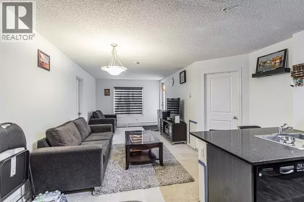 Calgary, AB T3J0S3,117, 15 Saddlestone Way NE