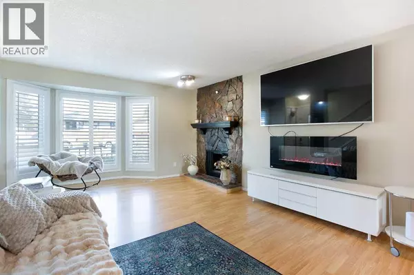 Calgary, AB T2A1B3,1522 35 Street SE