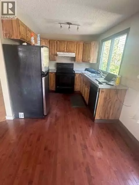 Calgary, AB T3G1S7,8007 Ranchview Drive NW