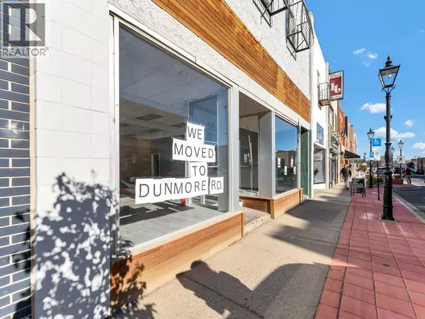 Medicine Hat, AB T1A7G6,622 3 Street SE