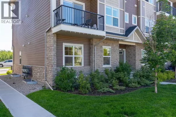 Cochrane, AB T4C2M2,1001, 250 Fireside View