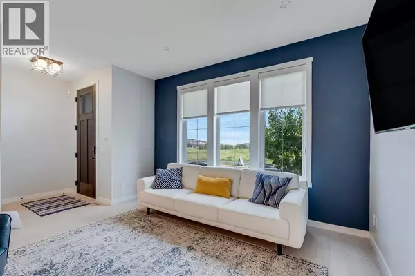 Calgary, AB T3M3A3,709 Marine Drive SE