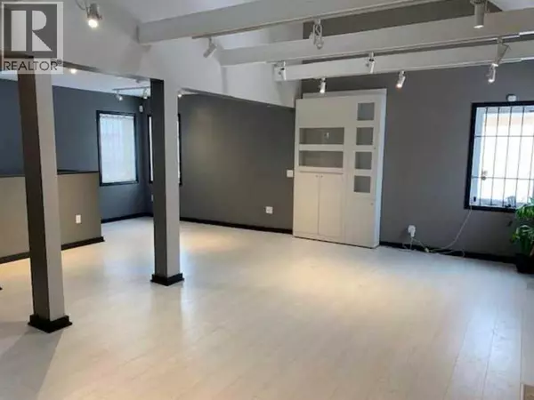 Cochrane, AB T4C1B1,Upper Front, 508 FIRST Street W