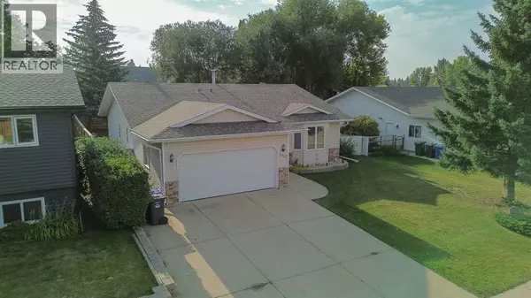 3912 54th Avenue, Innisfail, AB T4G1E9