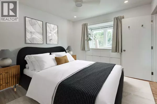 Calgary, AB T2W0M4,112 Selkirk Drive SW