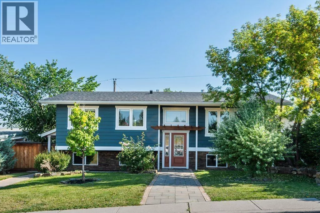 Calgary, AB T2W0M4,112 Selkirk Drive SW