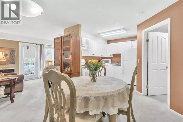 Calgary, AB T3H5J1,215, 550 Prominence Rise SW