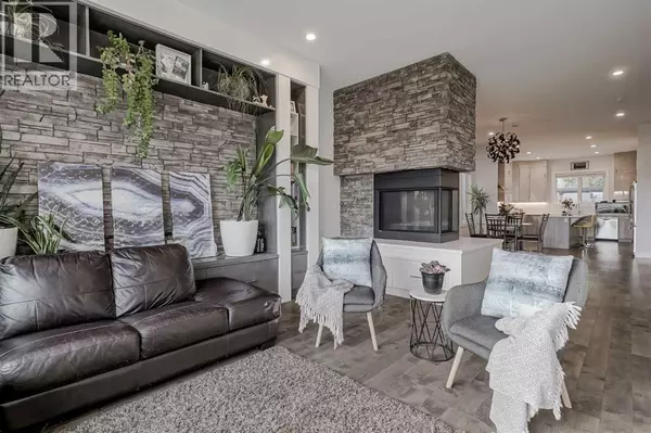 Calgary, AB T2E4S4,701 13A Street NE