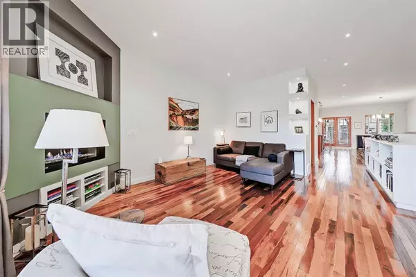 Calgary, AB T2N2T6,933 29 Street NW