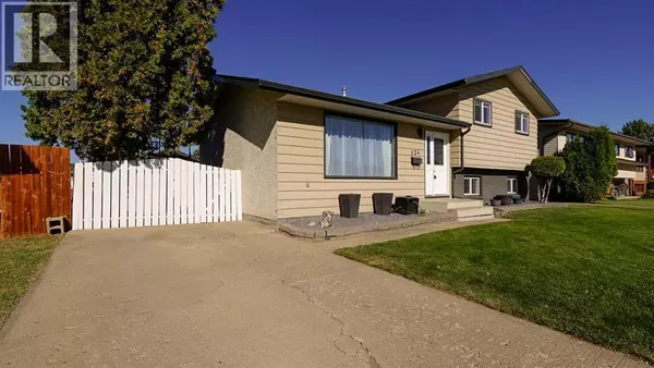 Medicine Hat, AB T1B2K1,134 Shields Crescent SE