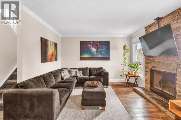 Calgary, AB T3K0K9,4532 Montgomery Avenue NW