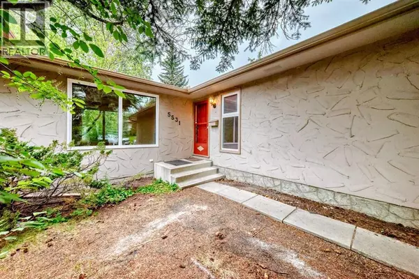 5531 Dalhart Hill NW, Calgary, AB T3A1S8