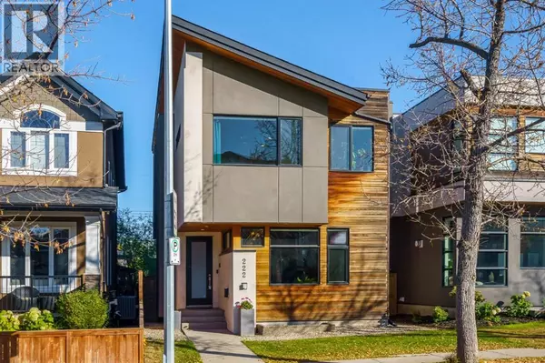 222 10 Street NE, Calgary, AB T2H4M1