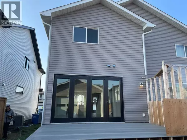 Lethbridge, AB T1J5T8,999 Miners Boulevard W