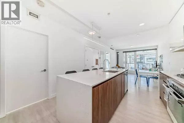 Calgary, AB T2N1T7,202, 327 9A Street NW