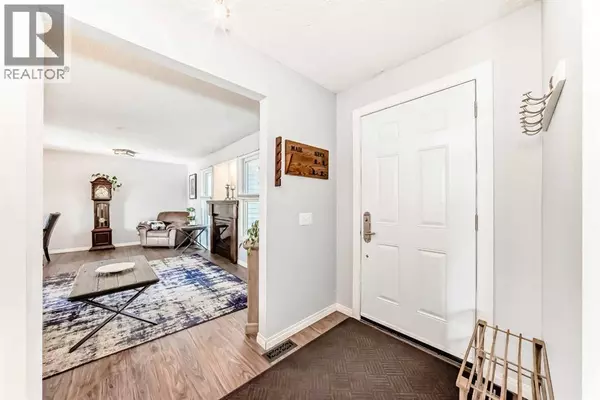 Calgary, AB T2A6N9,8 Abadan Crescent NE
