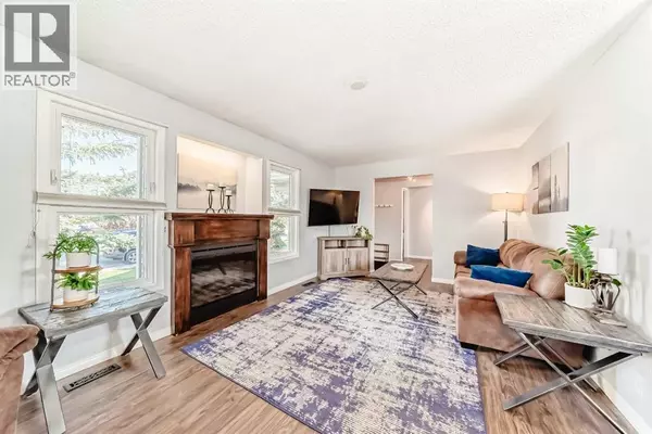 Calgary, AB T2A6N9,8 Abadan Crescent NE