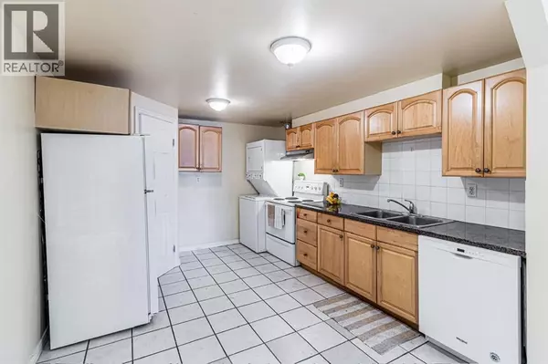 Calgary, AB T2K0V3,1, 6827 Centre Street NW