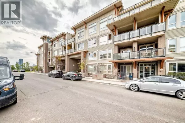 120, 707 4 Street NE, Calgary, AB T2E3S7