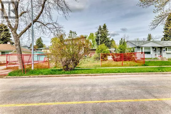 Calgary, AB t2k3j1,521 Northmount Drive NW