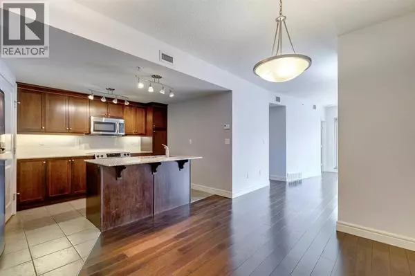 Calgary, AB T2P0C3,1706, 910 5 Avenue SW