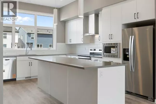 Calgary, AB T3S0N3,415 Hotchkiss Manor SE