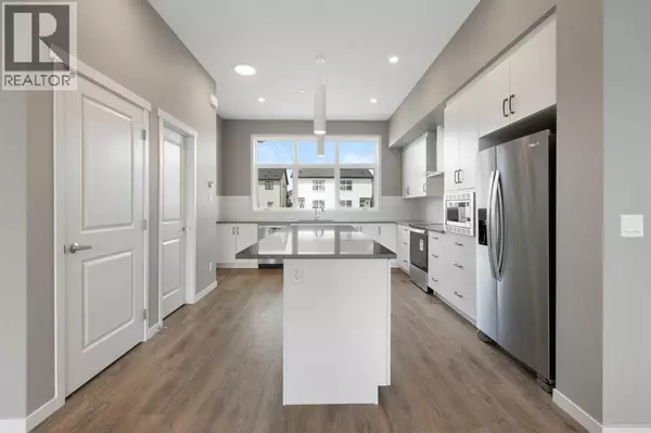 Calgary, AB T3S0N3,415 Hotchkiss Manor SE