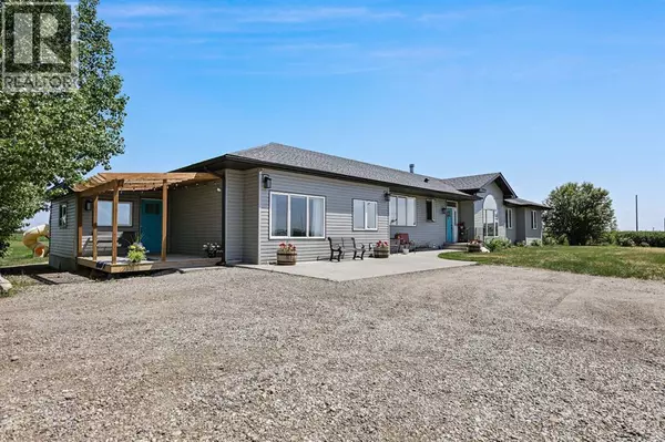 Rural Rocky View County, AB T1P1L7,250020 Range Road 275