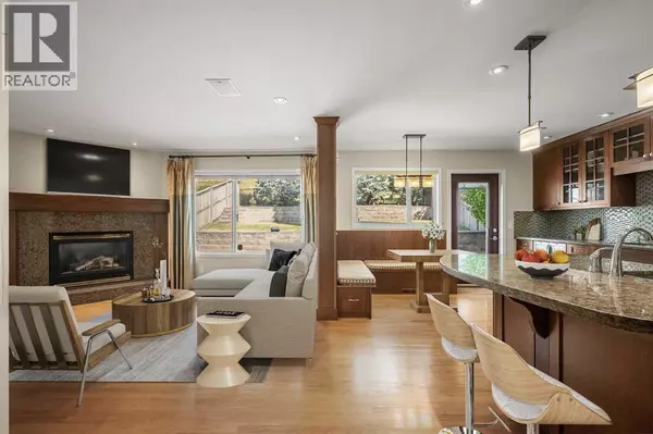 7826 Springbank Way SW, Calgary, AB T3H4J8