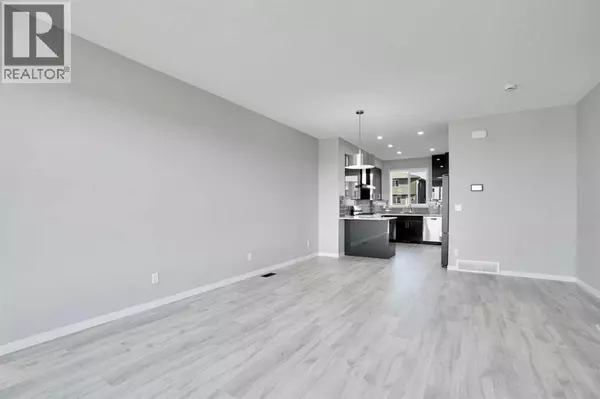 Calgary, AB T3N2S9,74 Corner Glen Grove NE