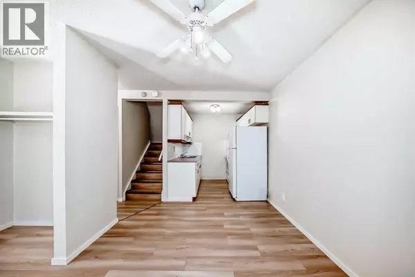 Calgary, AB T2J6P6,99, 219 90 Avenue SE