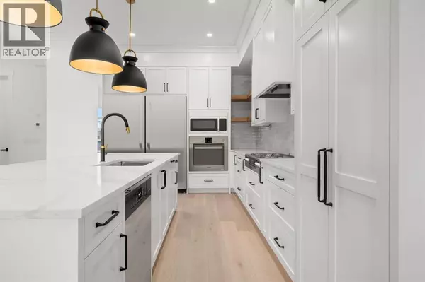 Calgary, AB T2T1K2,1907 28 Avenue SW