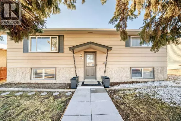 5903 4 Avenue NE, Calgary, AB T2A3Y1