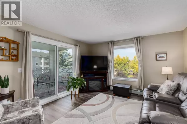 Airdrie, AB T4B2W4,2301, 604 8 Street SW