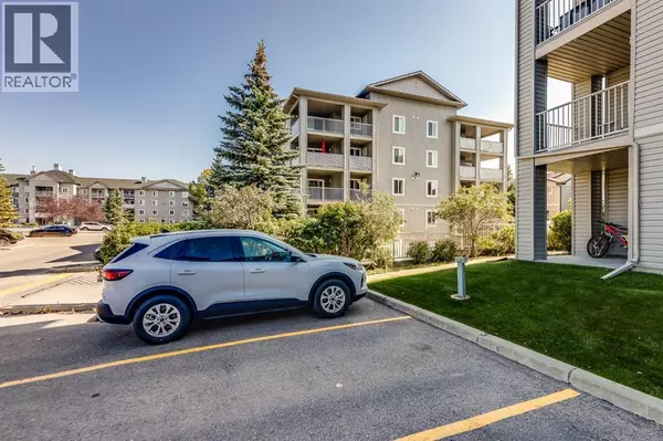 Airdrie, AB T4B2W4,2301, 604 8 Street SW