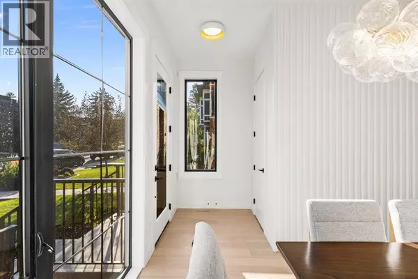 Calgary, AB T2T2T3,1904 48 Avenue SW