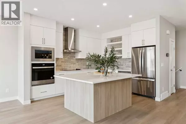 Calgary, AB T3B6N9,215 Greenwich Drive NW