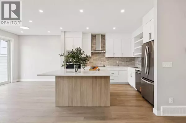 Calgary, AB T3B6N9,215 Greenwich Drive NW