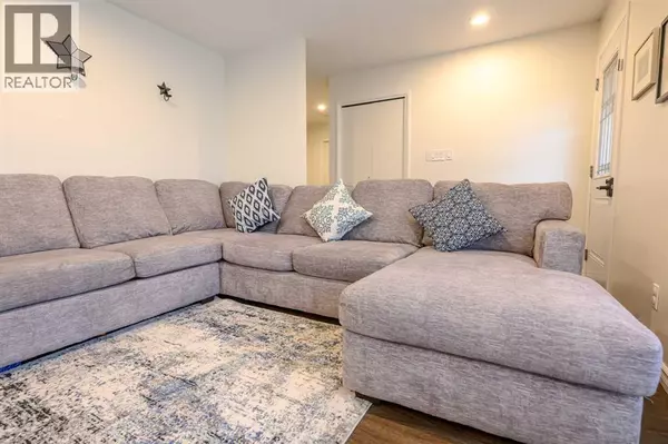 Grande Prairie, AB T8V4T7,9513 77 Avenue