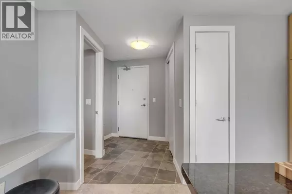 Calgary, AB T2R0V6,1006, 215 13 Avenue SW