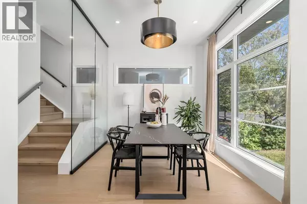 Calgary, AB T2T4Z4,2503 20 Street SW