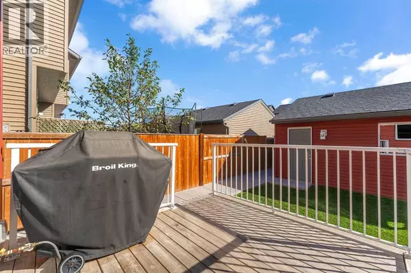 Airdrie, AB T4A0Y1,404 Kingsmere Way SE