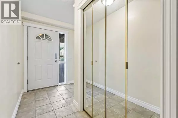 Calgary, AB T3E7H4,392 Killarney Glen Court SW