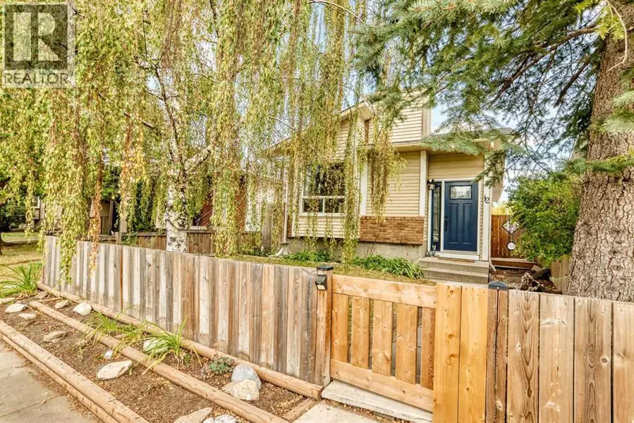 12 Taraglen Road NE, Calgary, AB T3J2N7